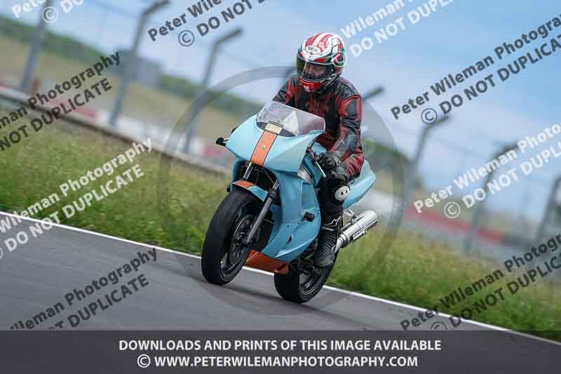 donington no limits trackday;donington park photographs;donington trackday photographs;no limits trackdays;peter wileman photography;trackday digital images;trackday photos